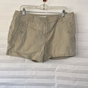 Liz Wear by Liz Claiborne Women's Tan Shorts Size 12 Casual Summer